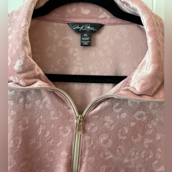 Marilyn Monroe Lounge Top Size XL - Picture 3 of 6